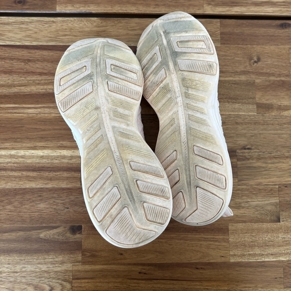 APL TECHLOOM PHANTOM women’s sneakers shoes. Size 7.5 - Picture 13 of 16